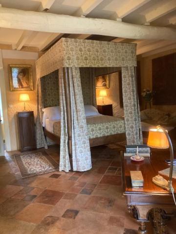 Bed and Breakfast Domaine De Rennebourg Saint Denis Du Pin Exterior foto